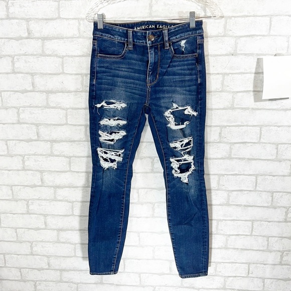 American eagle distressed hi-rise jegging a size 4 short - Picture 2 of 11